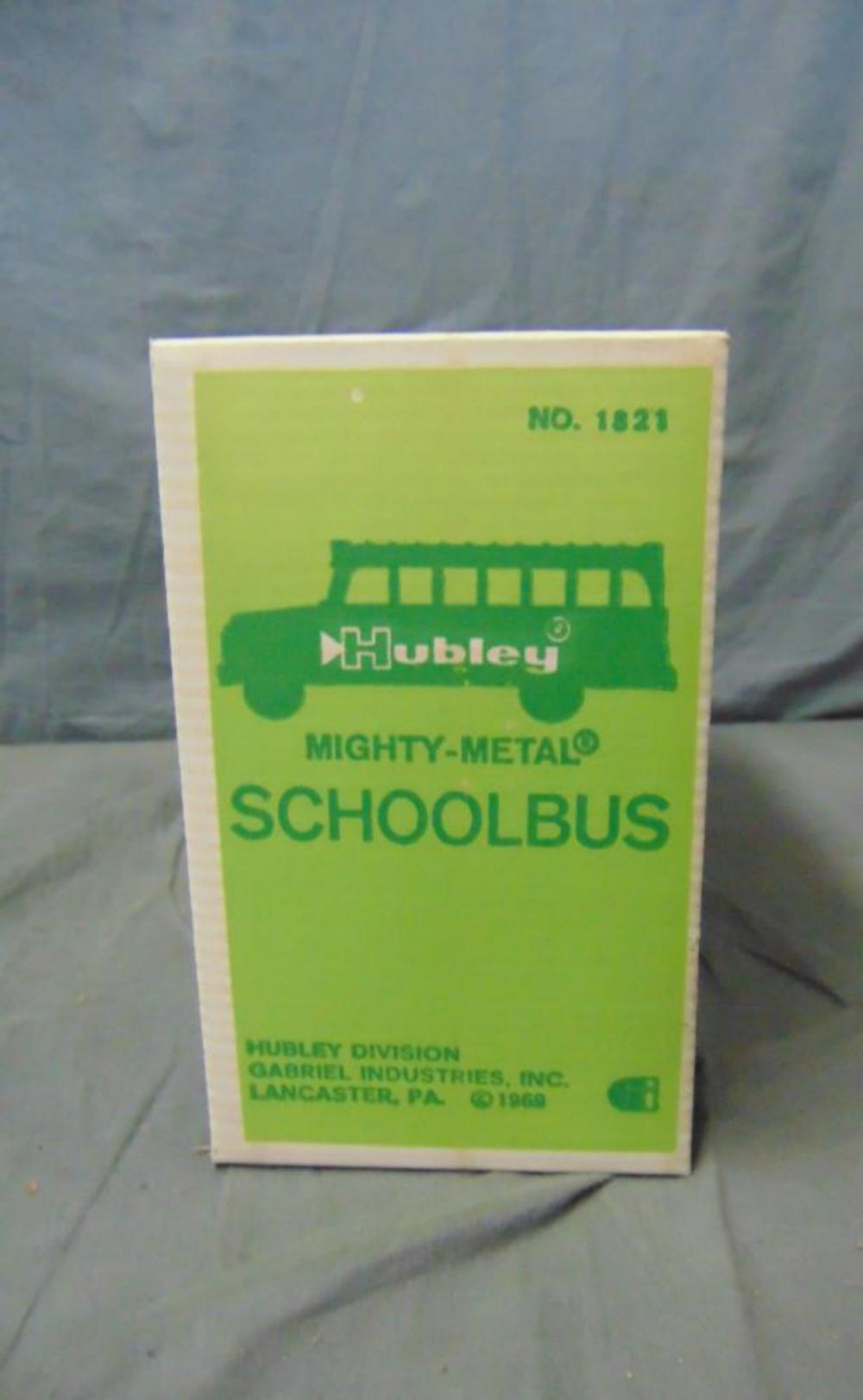 Hubley School Bus. Mint in Box.