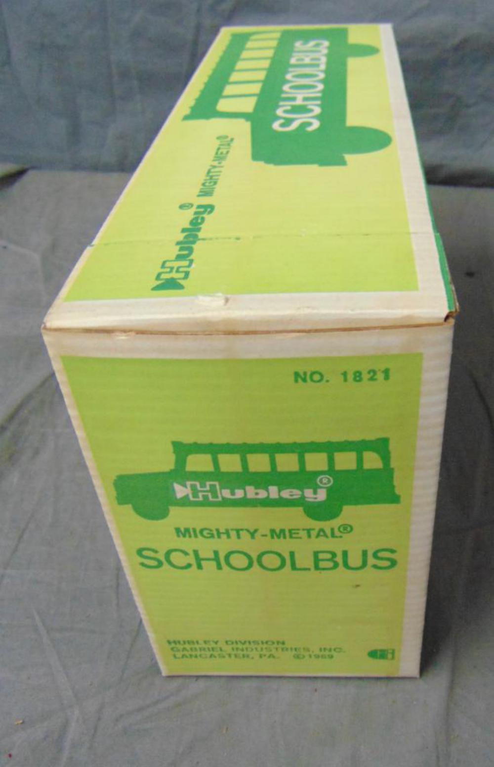 Hubley School Bus. Mint in Box.