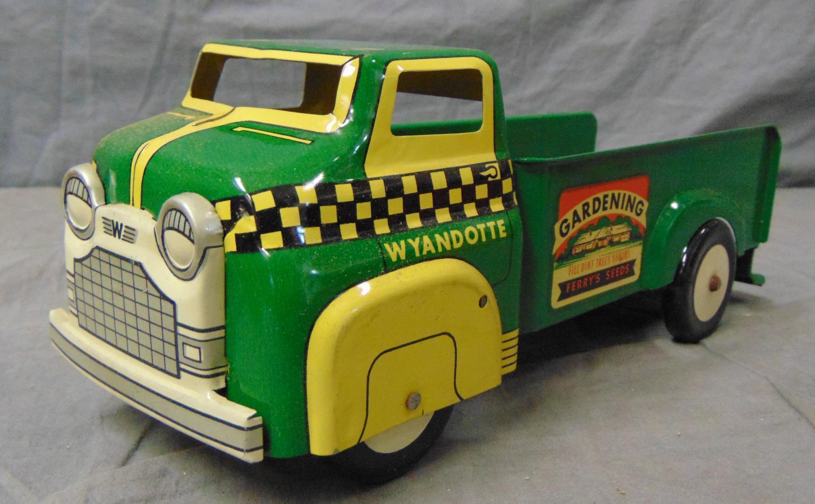 Wyandotte. Gardener's Truck. Boxed.