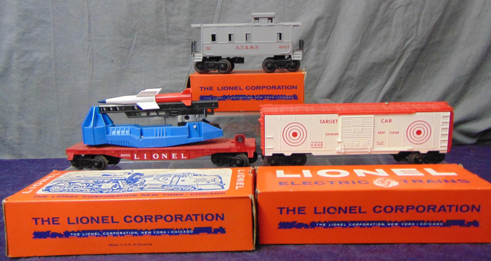 3 LN Boxed Lionel Freight Cars