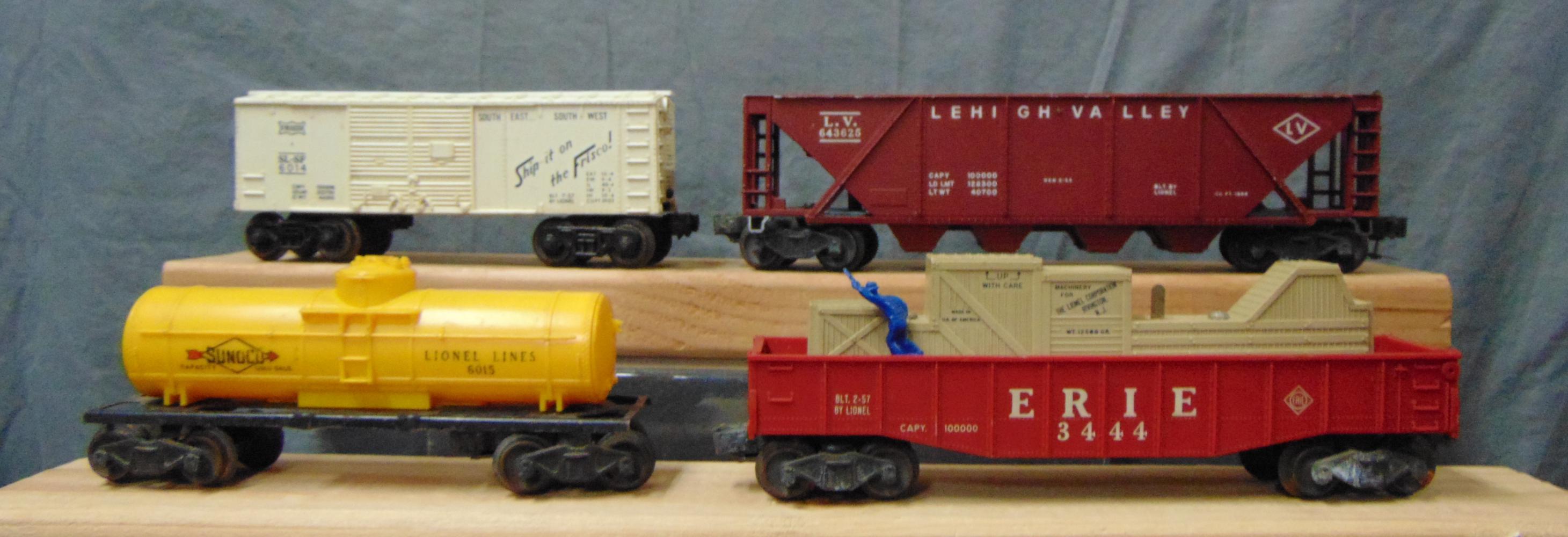 9 Lionel Freight Cars, TLC