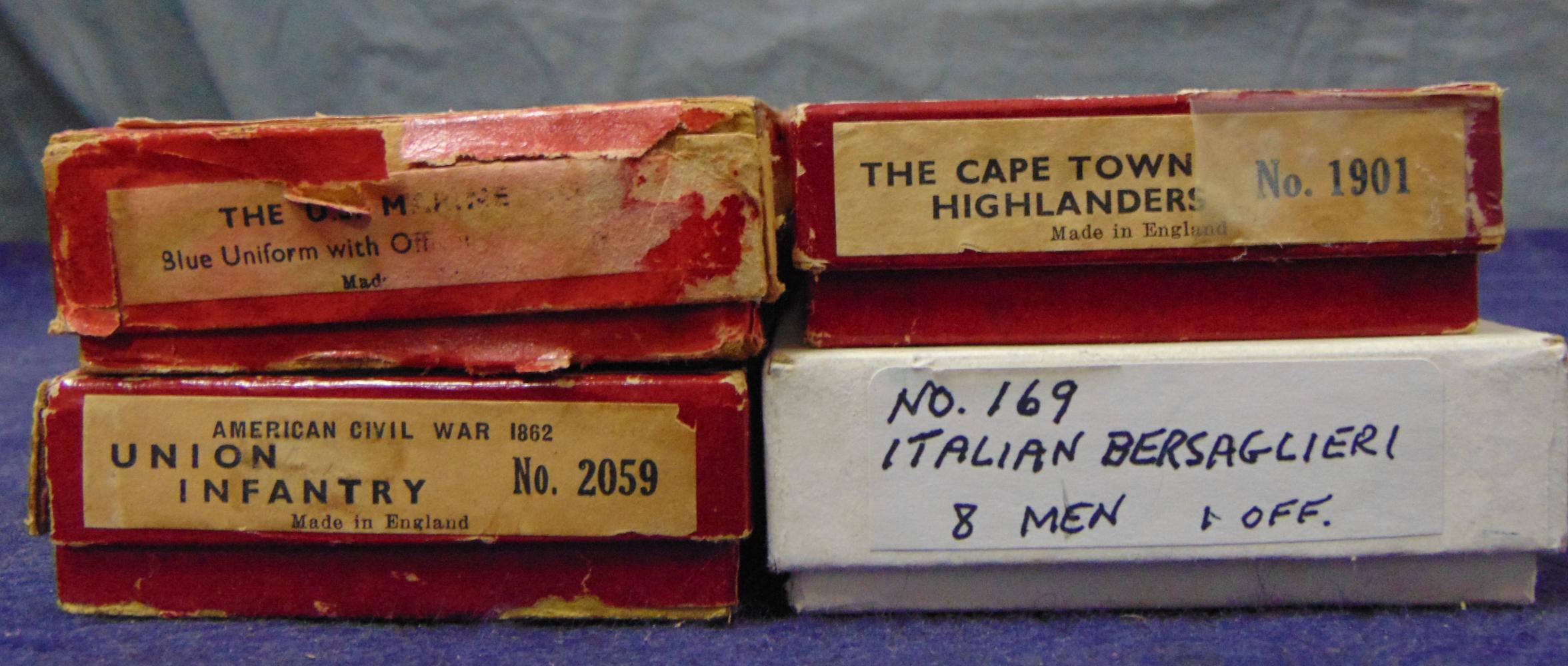 Britains #169 Italian Bersagliere. (9) Pieces.