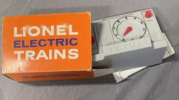 5 Late Boxed Lionel Accessories