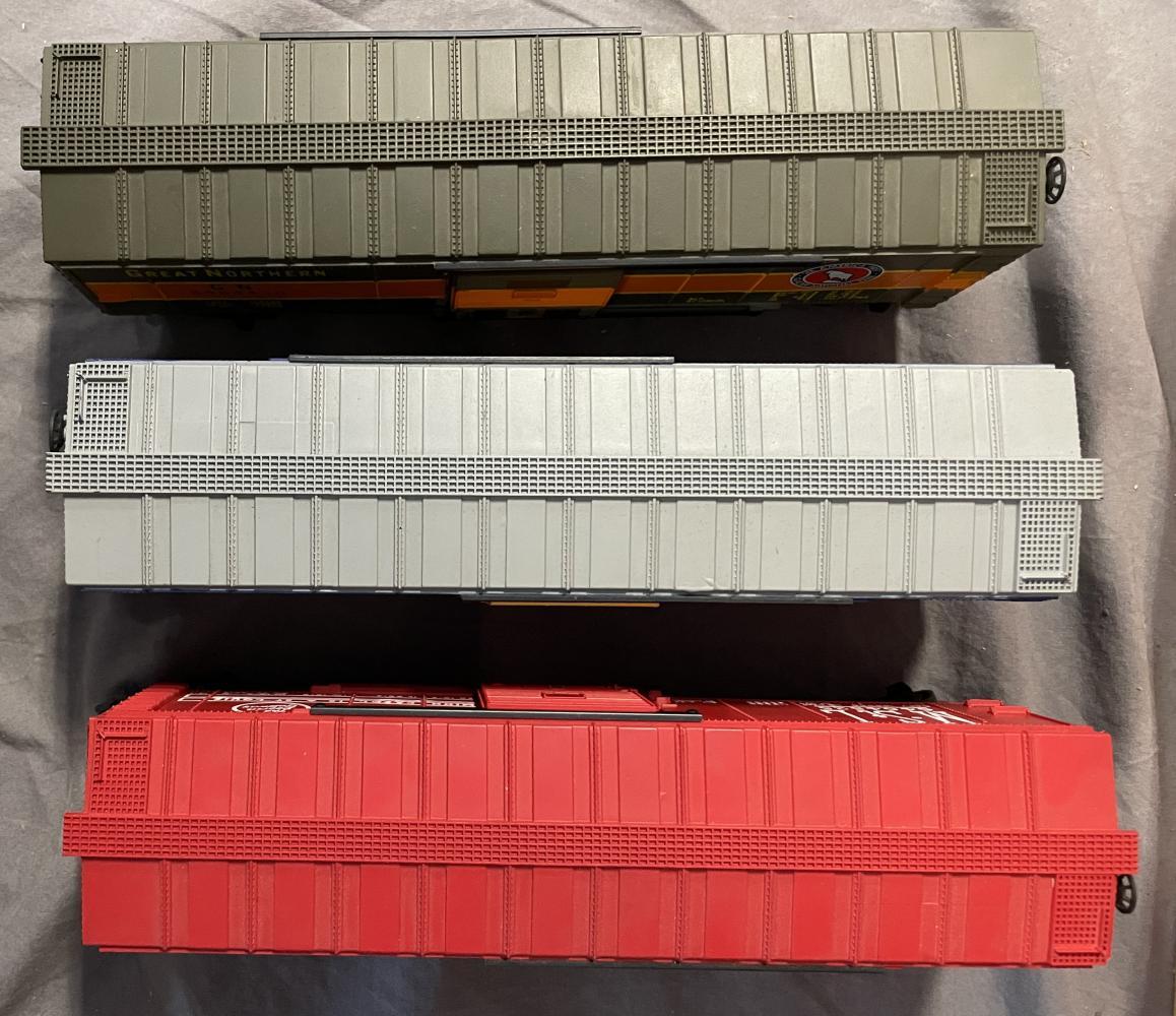 3 Boxed Lionel 6464 Boxcars