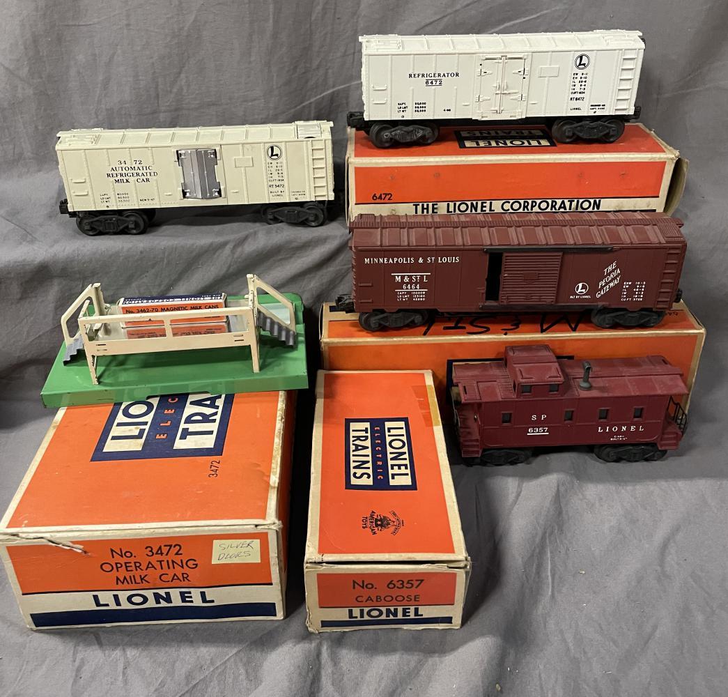 4 Boxed Clean Lionel Freight Cars
