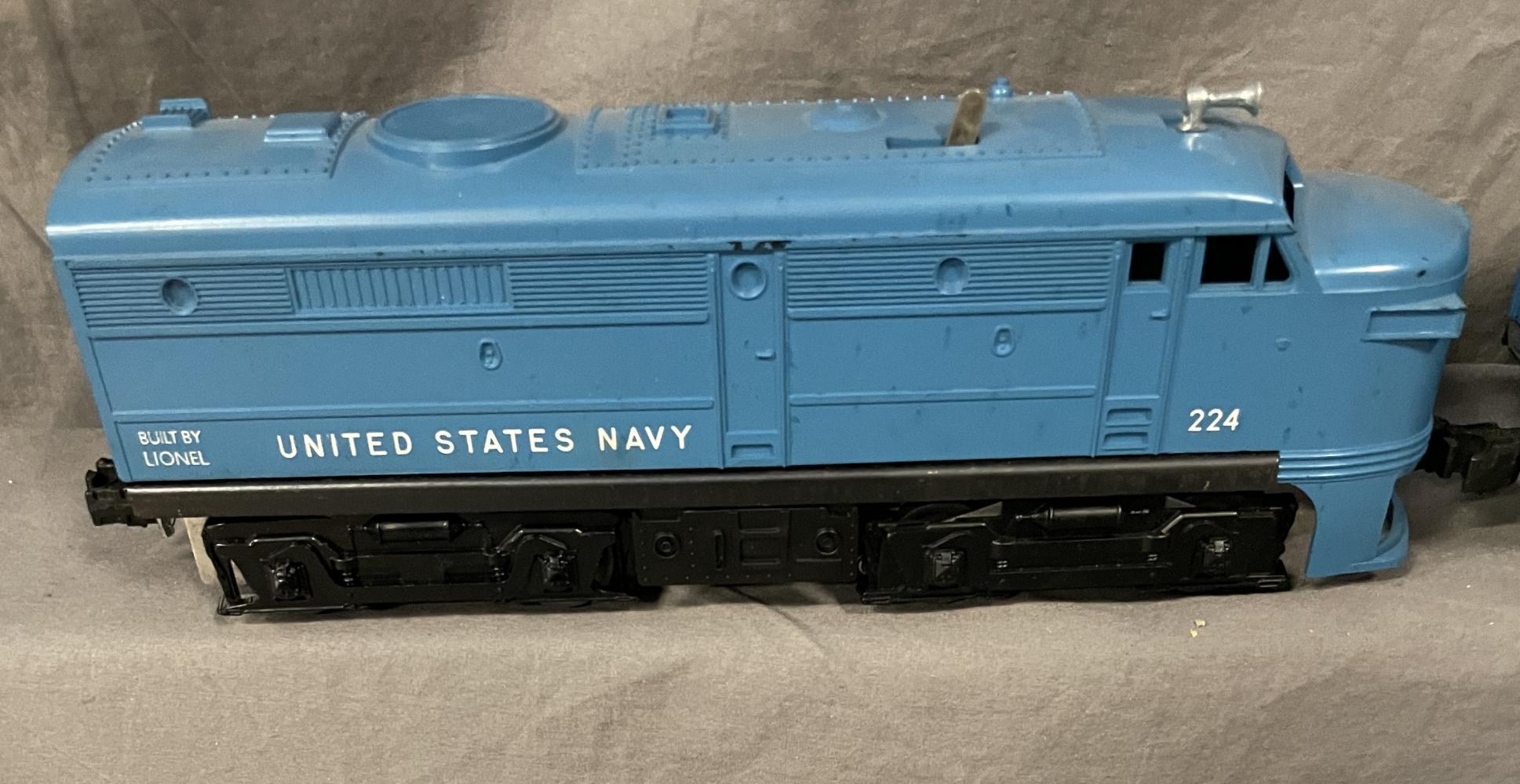 Clean Lionel Navy Set (1633)