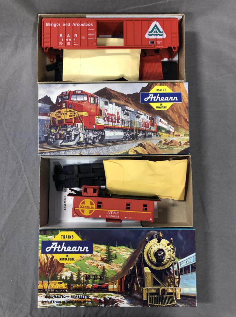 24 Boxed Athearn HO Freight Car Kits