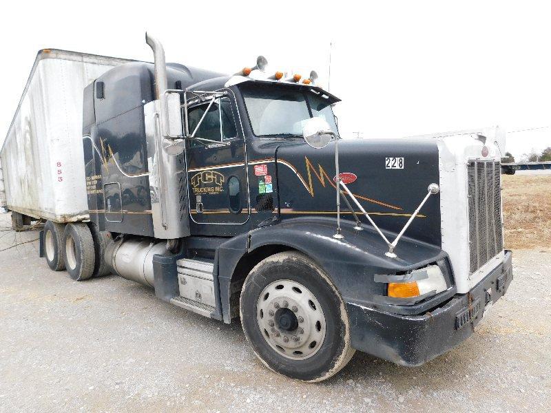 1992 Peterbilt 377 Road Tractor, Detroit Series 60 11.1L, 15sp, ODO 1,517,3