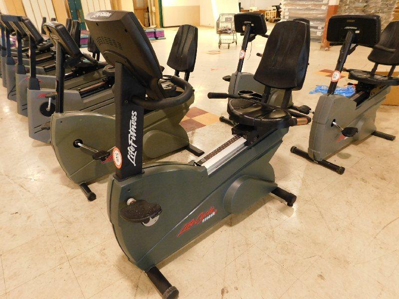 Life Cycle 9500HR  Recumbent Exercise Bike