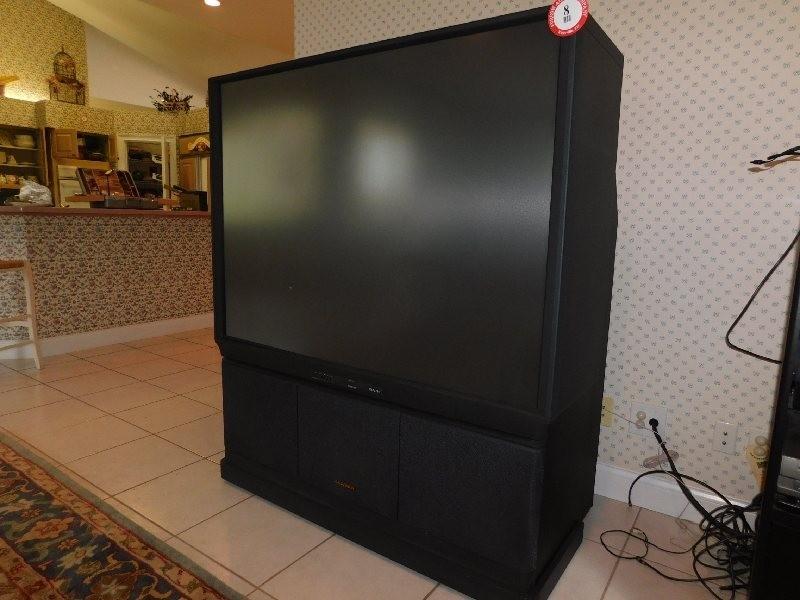 Hitachi Ultra Vision 60" Rear Projection Colored TV