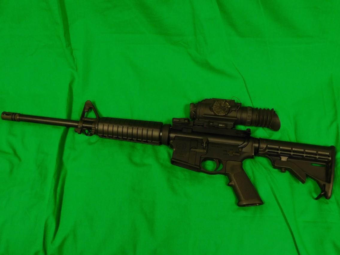 Smith & Wesson M&P 15  Semi-Automatic Rifle, .223/5.56 x 45mm w/ F1IR Therm