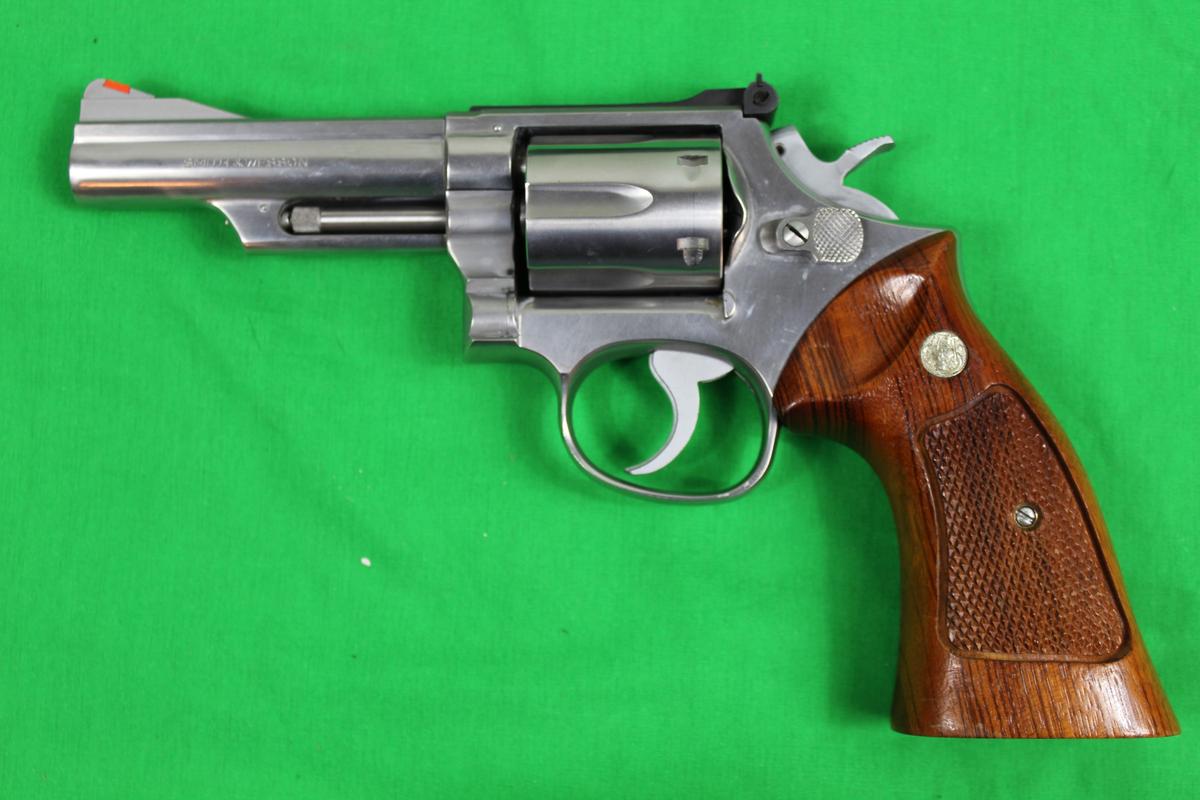 Smith & Wesson model 66-1, caliber 357 magnum, s/n 43K1619.  P&R, 4” barrel