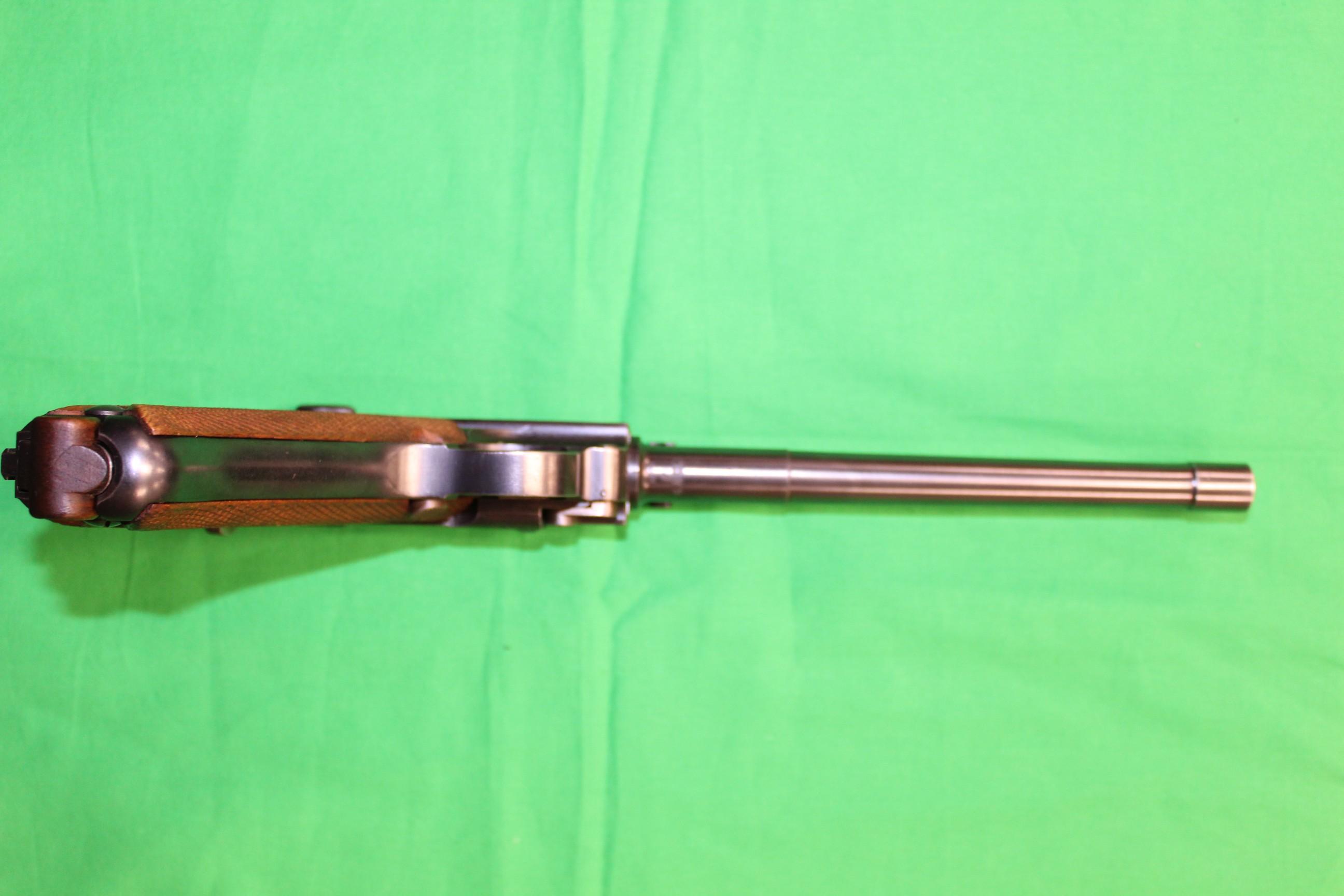 Luger DWM Artillery model, caliber 9mm, s/n 2522  8 inch barrel, rear sight