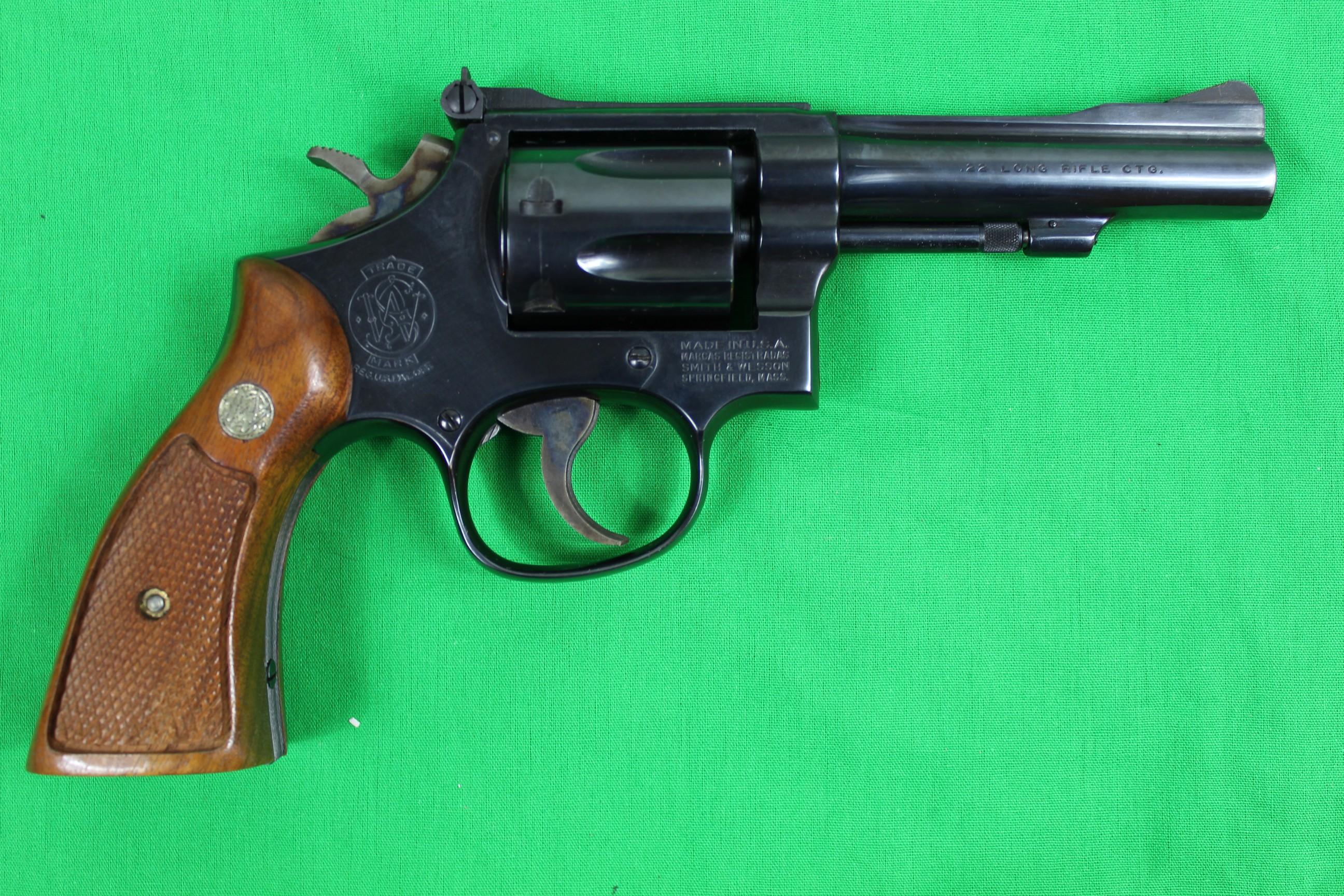 Smith & Wesson model 18-4 revolver, caliber 22 Long Rifle, s/n 203K140.  Bl