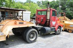 1991 Volvo White Day Cab Road Tractor w/ Detroit Series 60 11.1 Liter, Eato