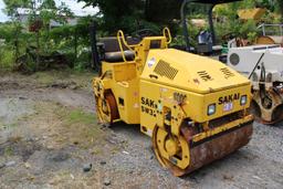 Sakai Model SW320 Roller, 1420 Hrs, s/n VSW36-201220