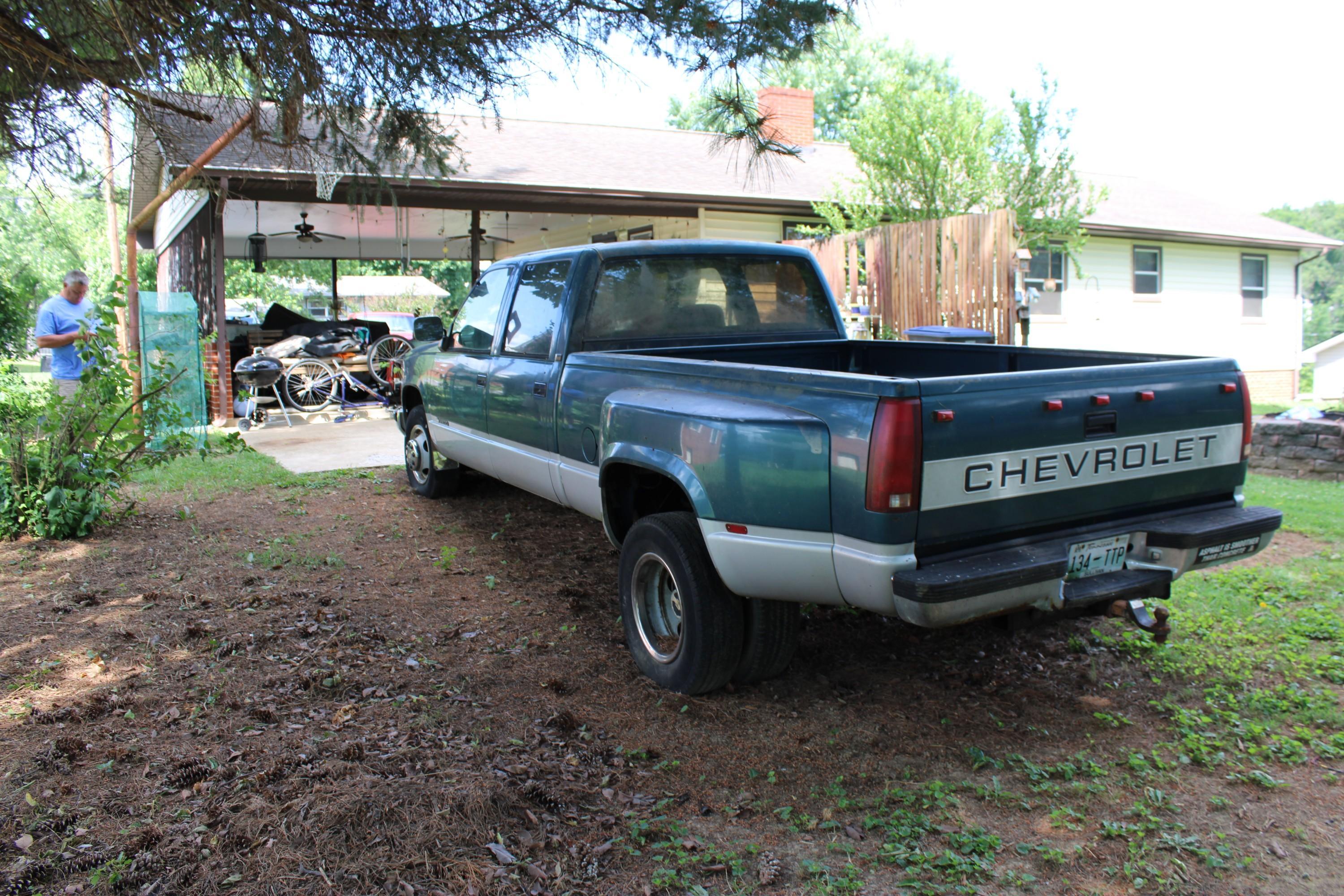 1993 Chevy 3500 Dually, 4 Door Truck, Automatic Trans w/ 114,519 Miles