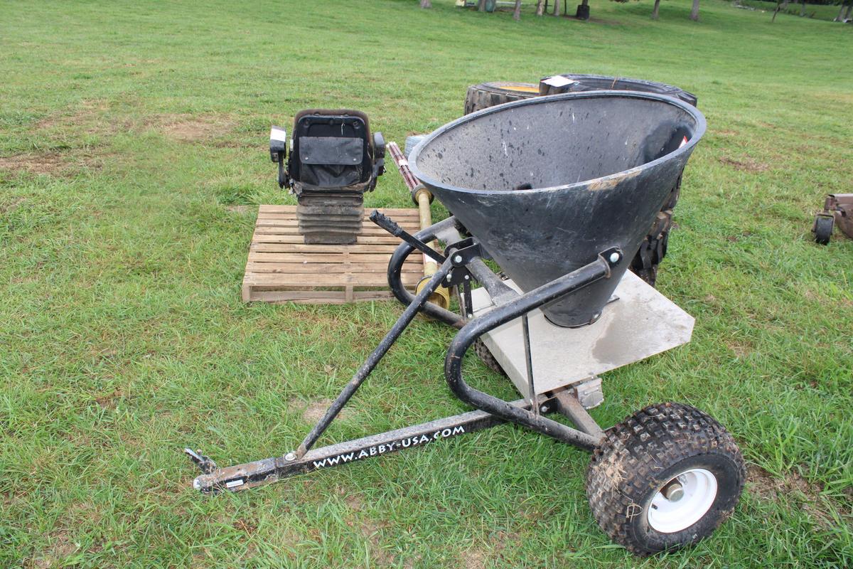 Pull Type Fertilize Spreader