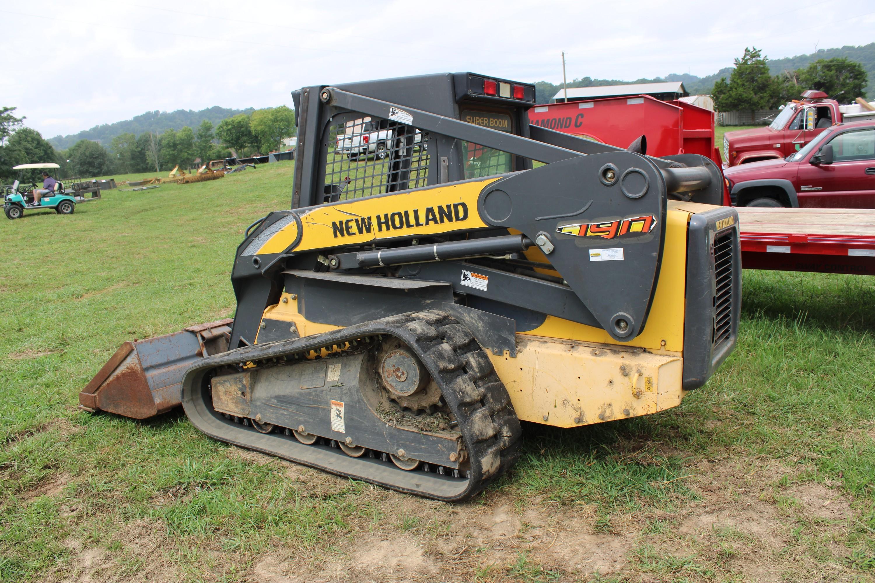 New Holland C190 Skid Steer Loader w/ Rubber Tracks, Hydraulic Quick Attach