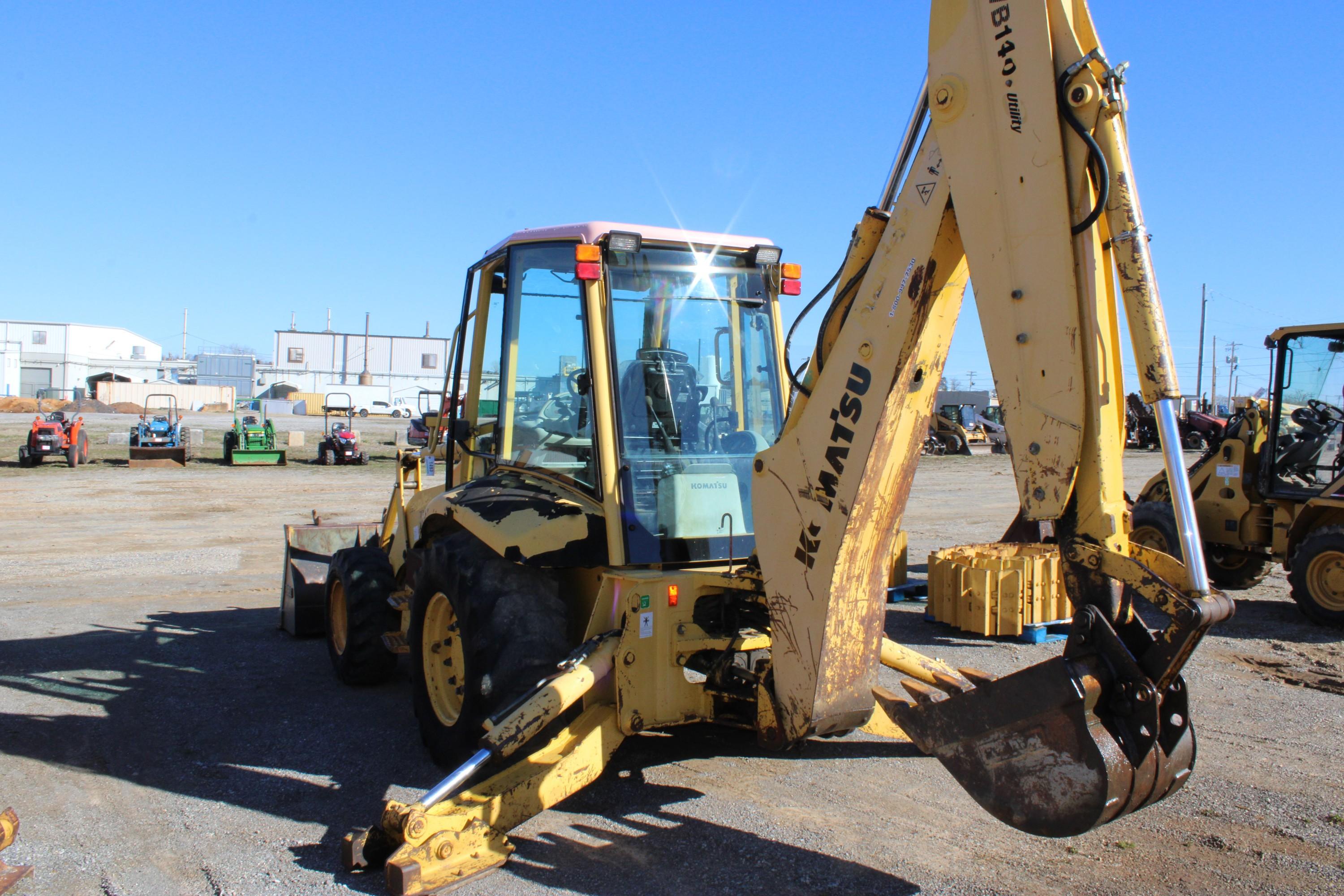 Komatsu WB140 Loader Backhoe