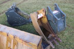 12" Backhoe Bucket