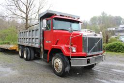 1987 Volvo/AutoCar Tandem Axle Dump Truck