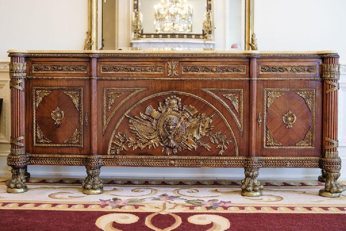 Mahogany Sideboard, French Regency (Circa 1890 - 1910) Embellished by elabo