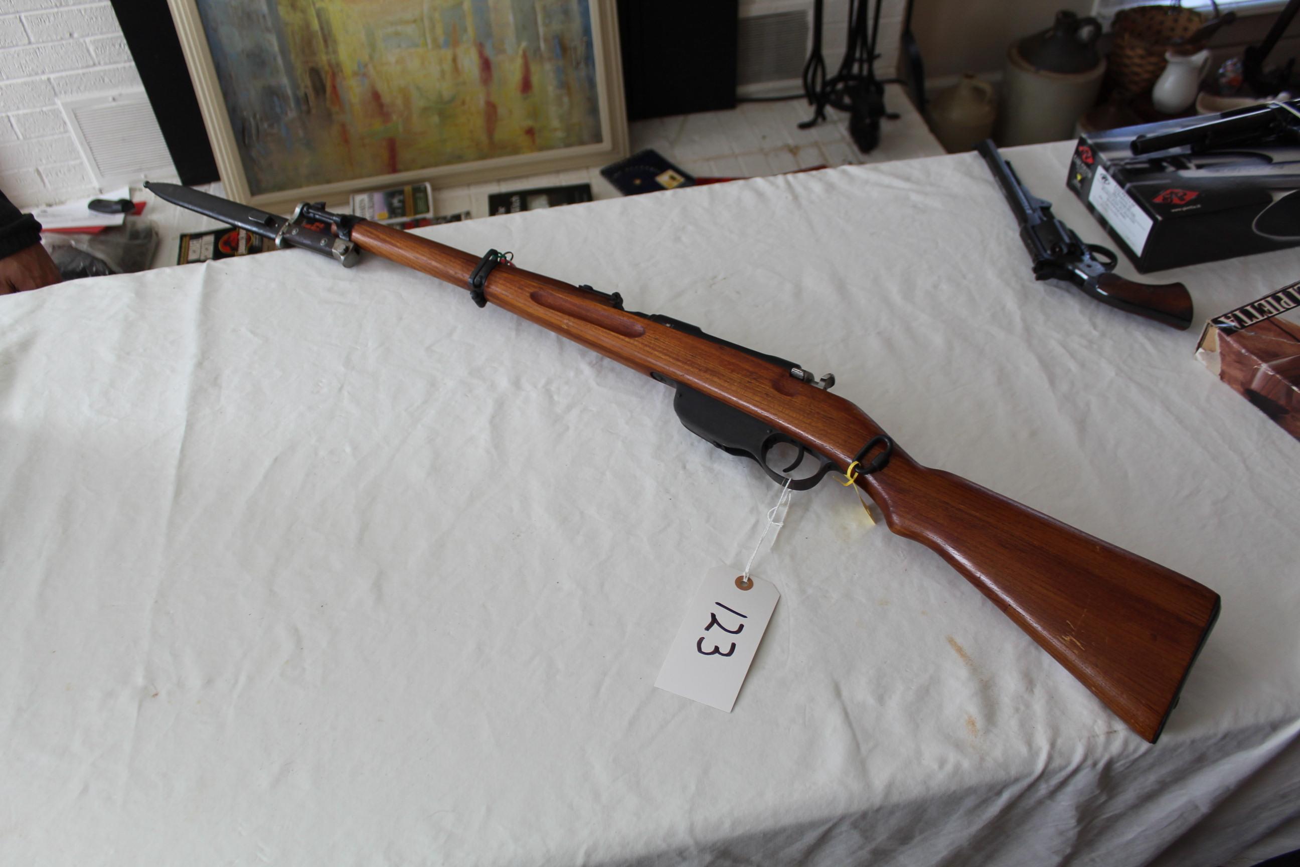 Steyr M95, 8mm (presumed), s/n 94881, with Removable Bayonet,  Item Locatio