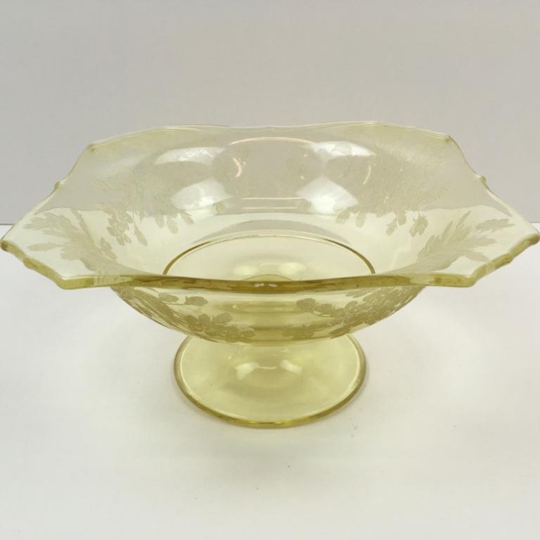 PADEN CITY "ARDITH" YELLOW FOOTED BOWL