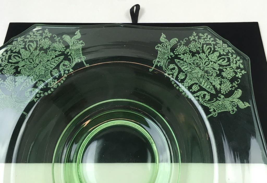 PADEN CITY "GOTHIC GARDEN" GREEN CONSOLE  BOWL