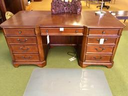 Executive Cherry Inlaid Desk And Chairmat