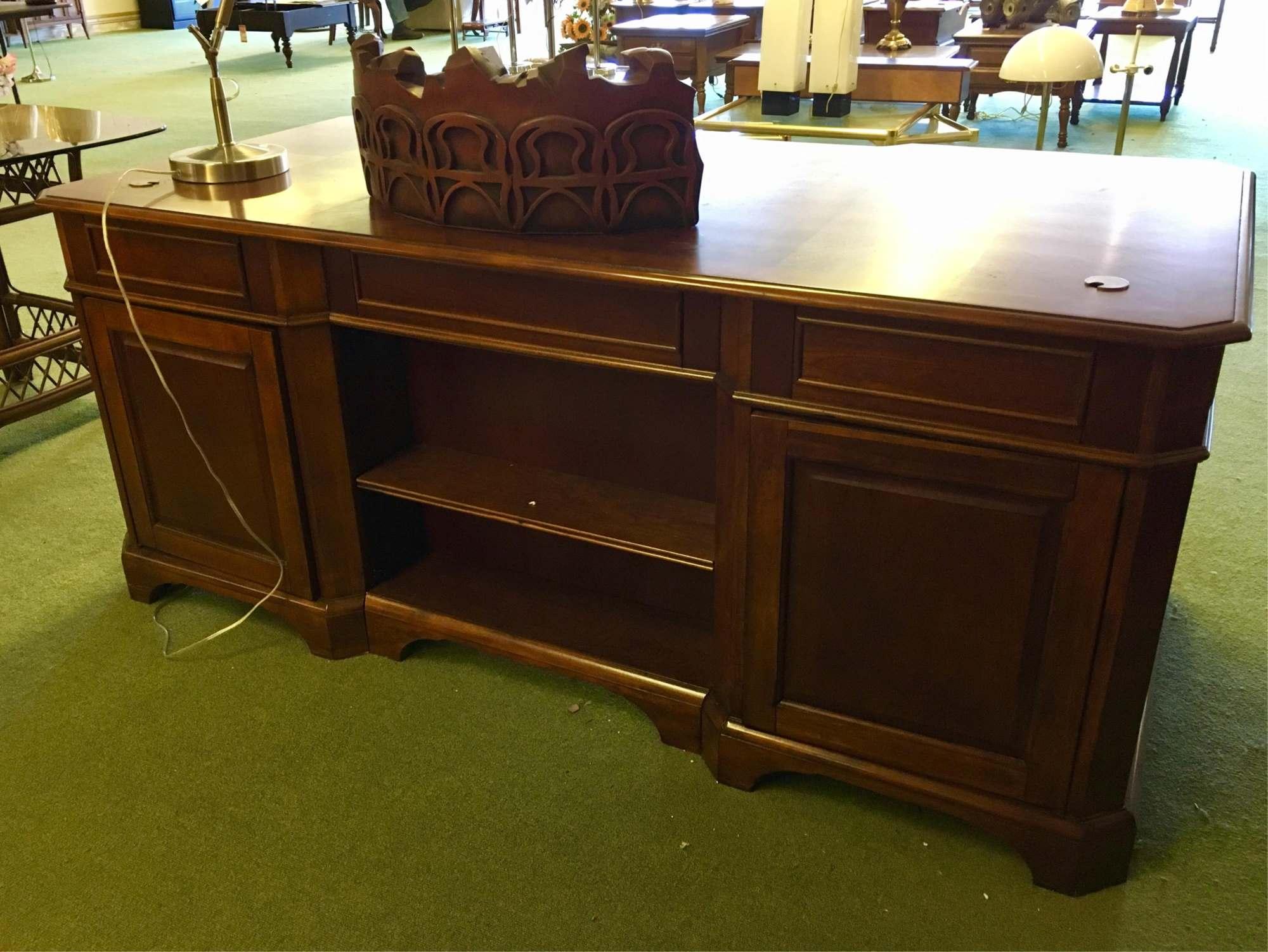 Executive Cherry Inlaid Desk And Chairmat