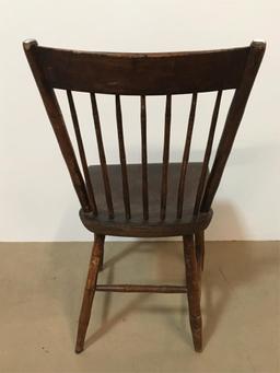 ANTIQUE PRIMITIVE CHAIR