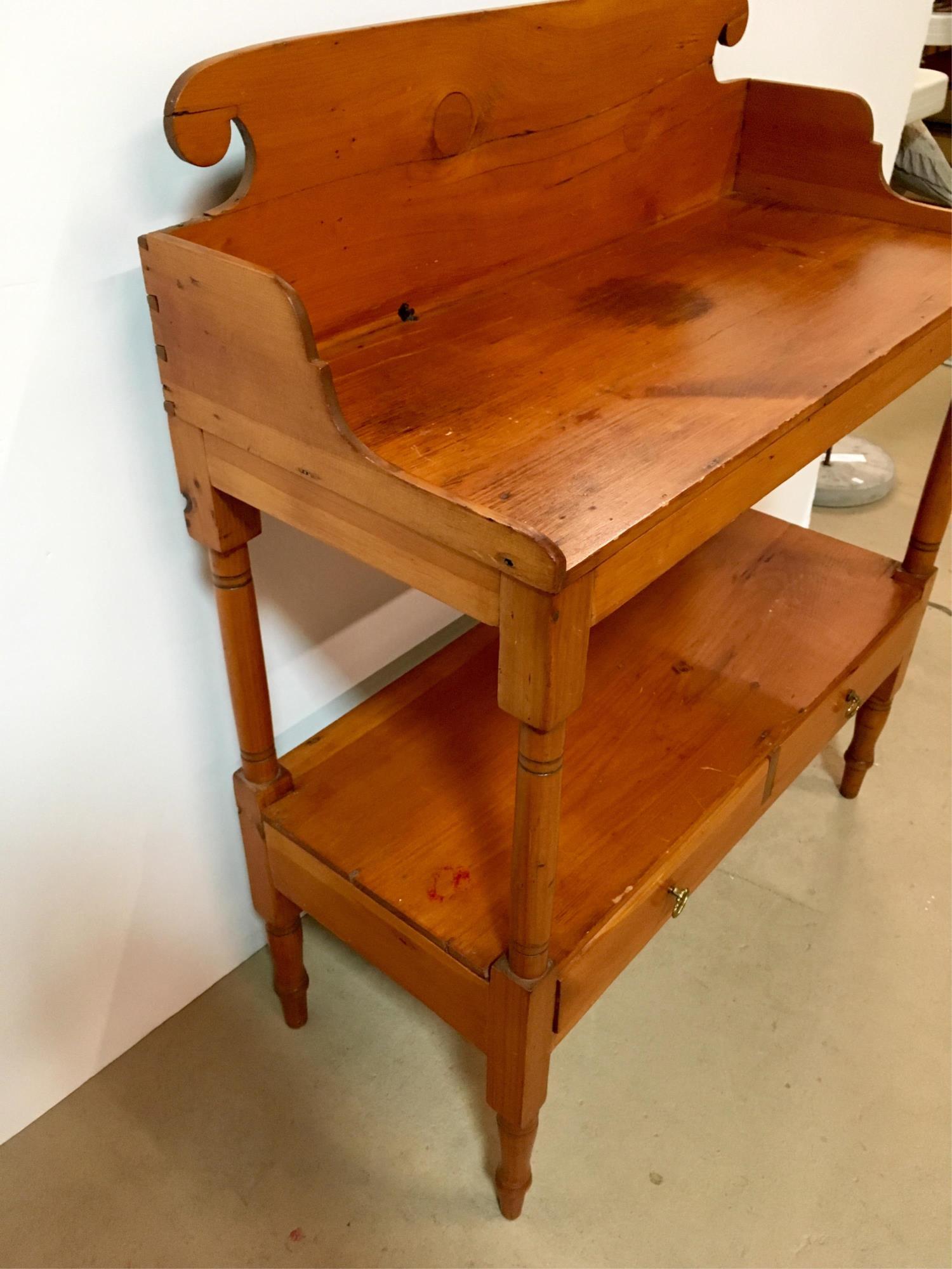 ANTIQUE PINE WASH STAND