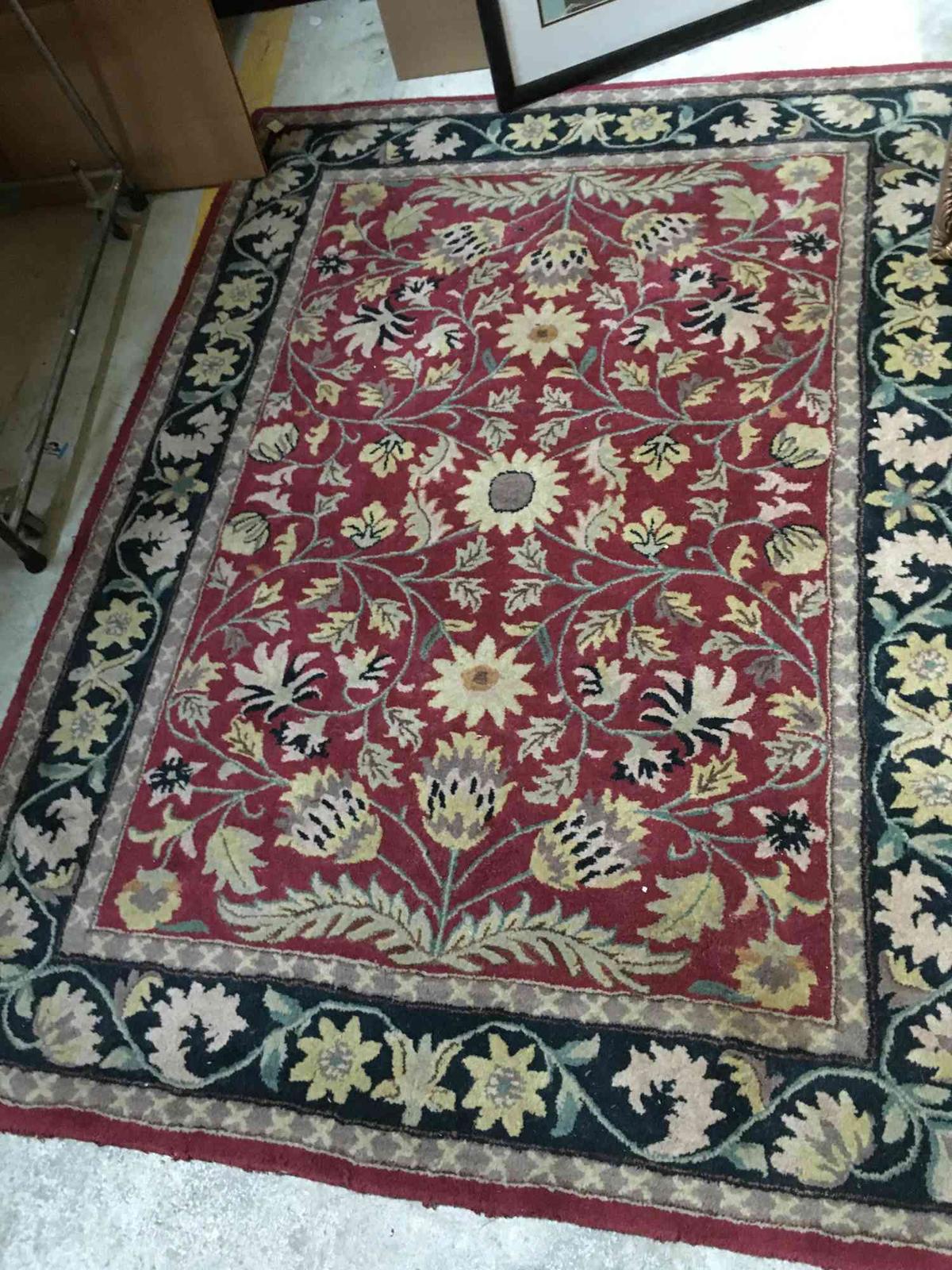 ANTIQUE FLORAL ORIENTAL STYLE RUG
