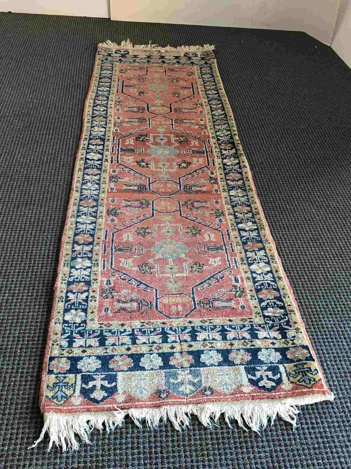 RED'S, CREAMS, AND BLUES ORIENTAL STYLE RUNNER RUG