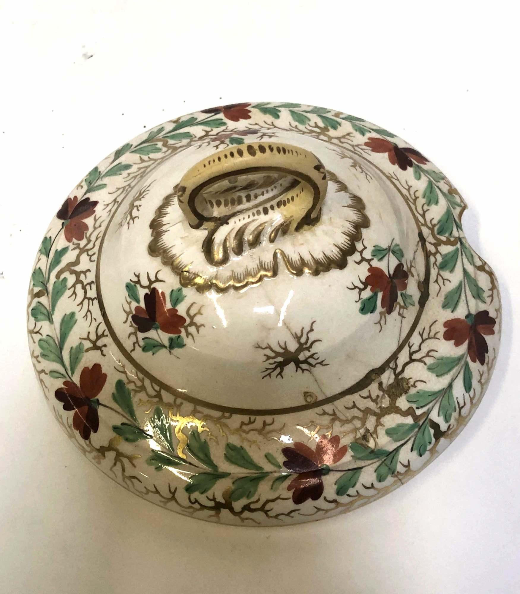 CROWN DERBY TUREEN WITH LID & STAND - 18th C?