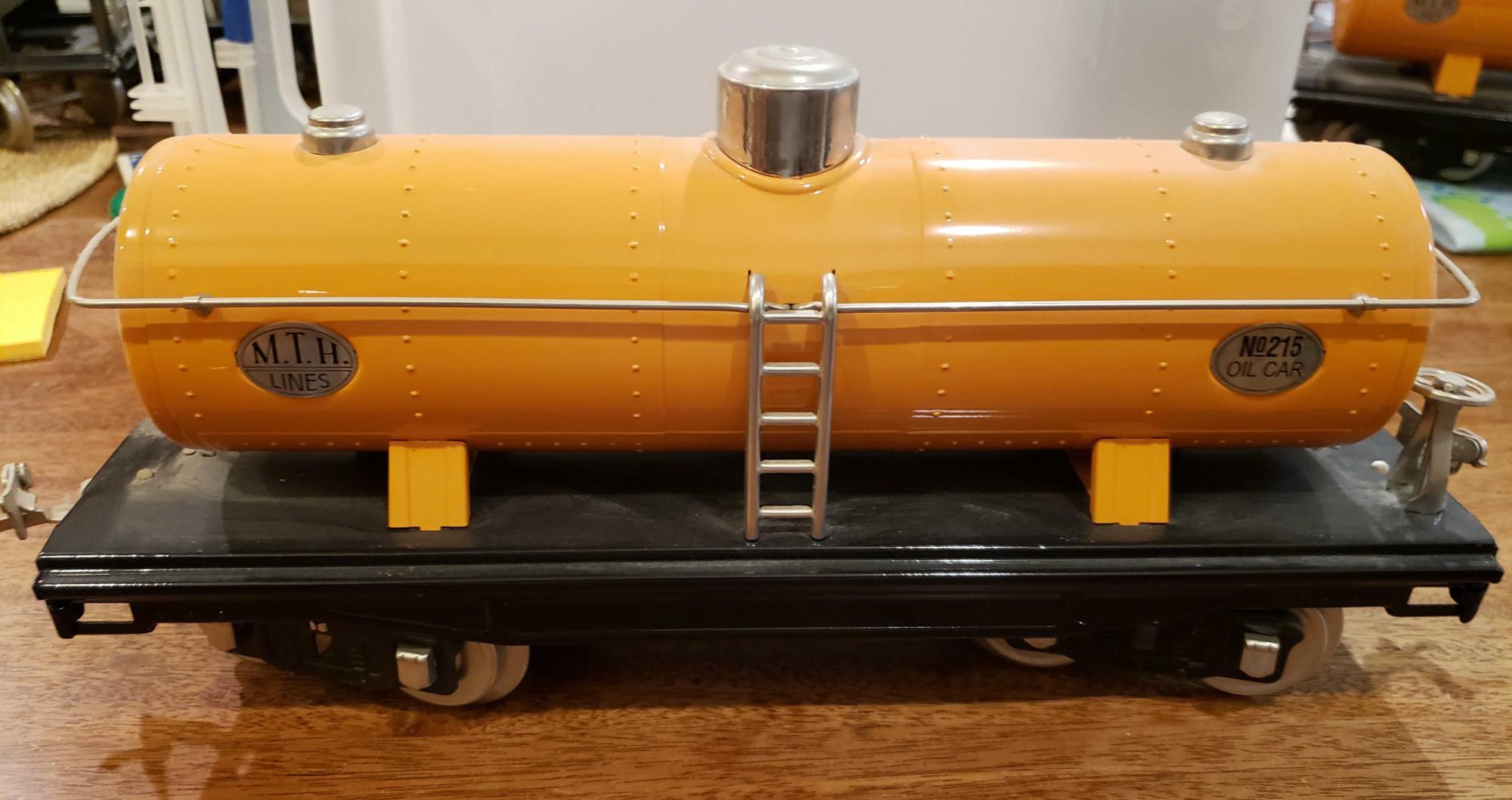 MTH ORANGE TANK CAR 215