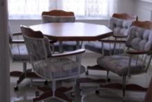 KITCHEN TABLE AND EIGHT CHAIRS WITH LEAF