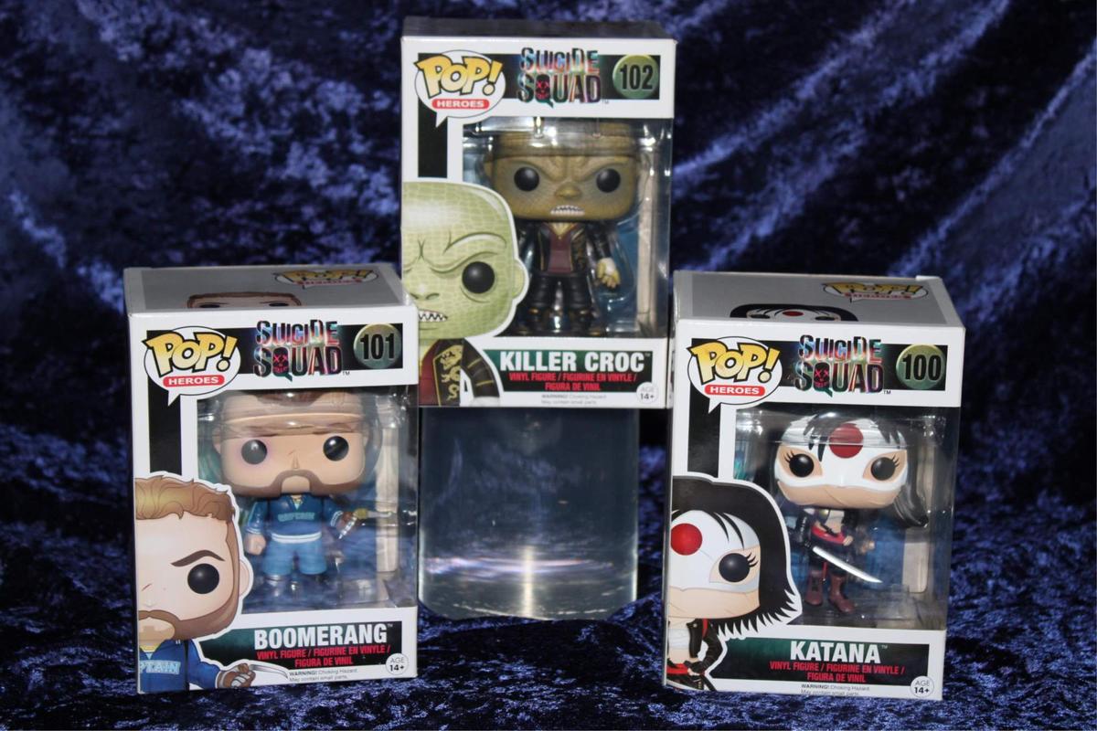 3 SUICIDE SQUAD  FUNKO POPS