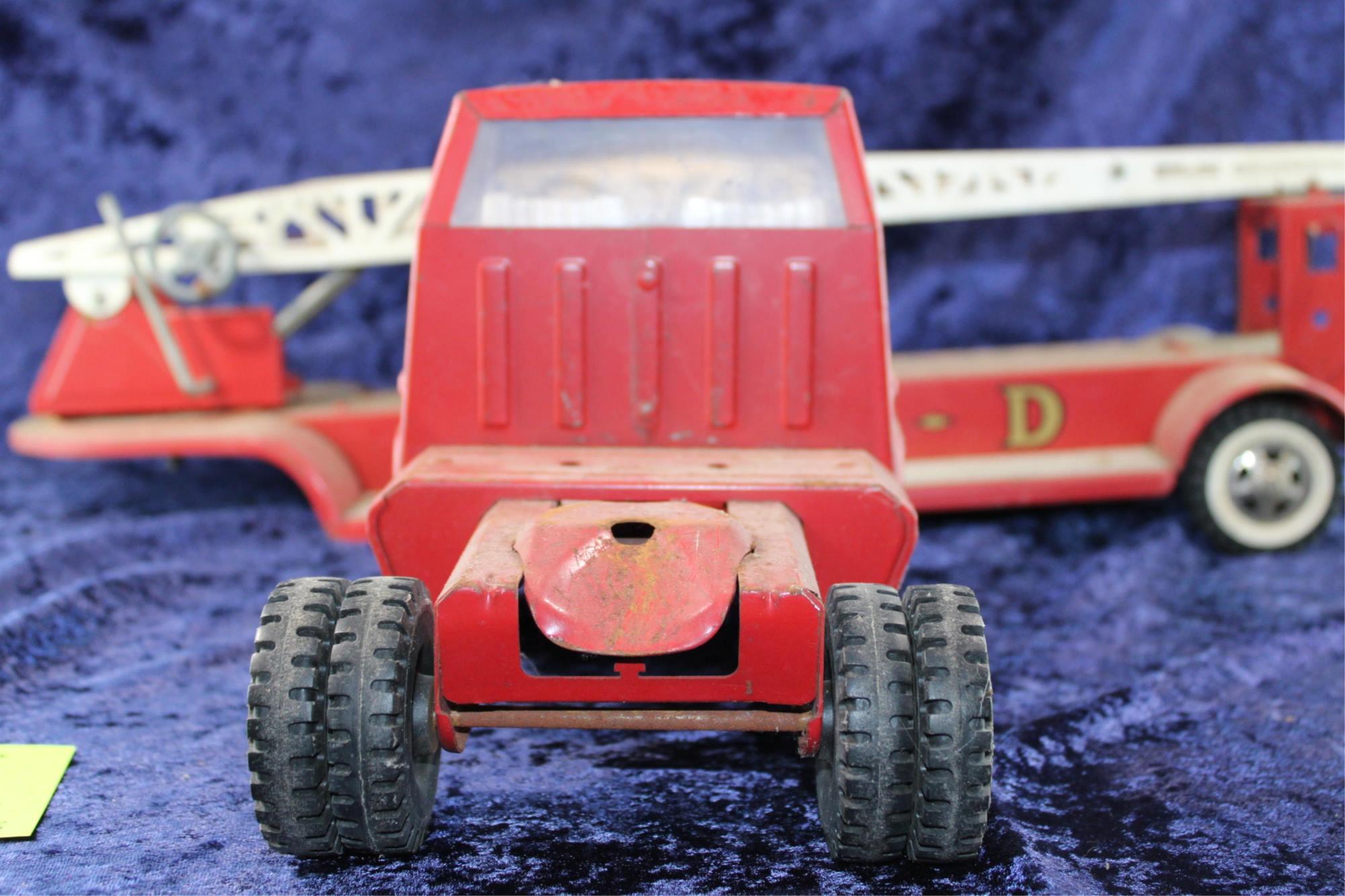 TONKA LADDER FIRE TRUCK