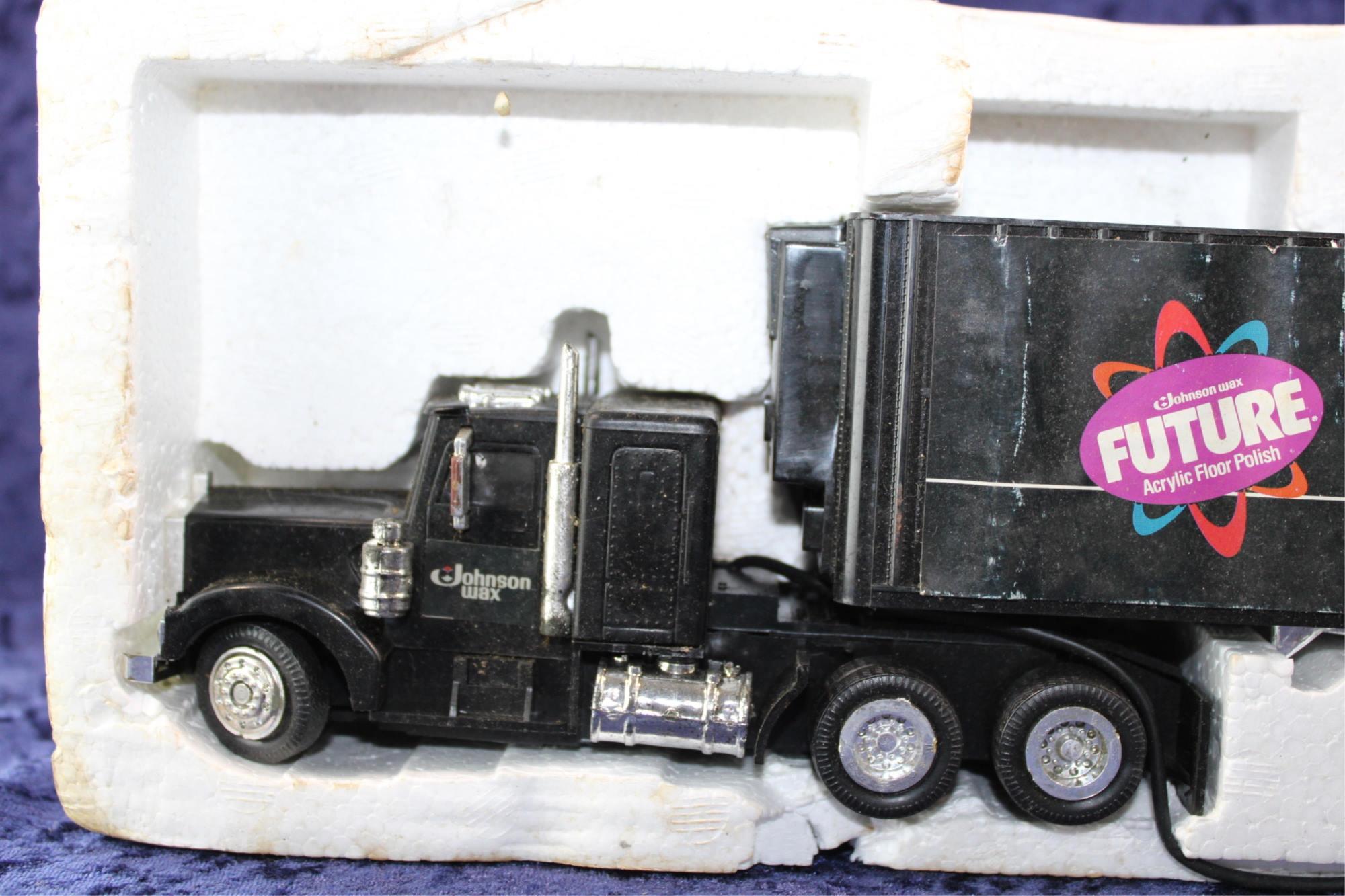 NYLINT FIRETUCK AND REMOTE CONTROLLED TRUCK