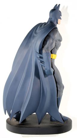 WARNER BROTHERS STUDIOS STORE BATMAN STATUE