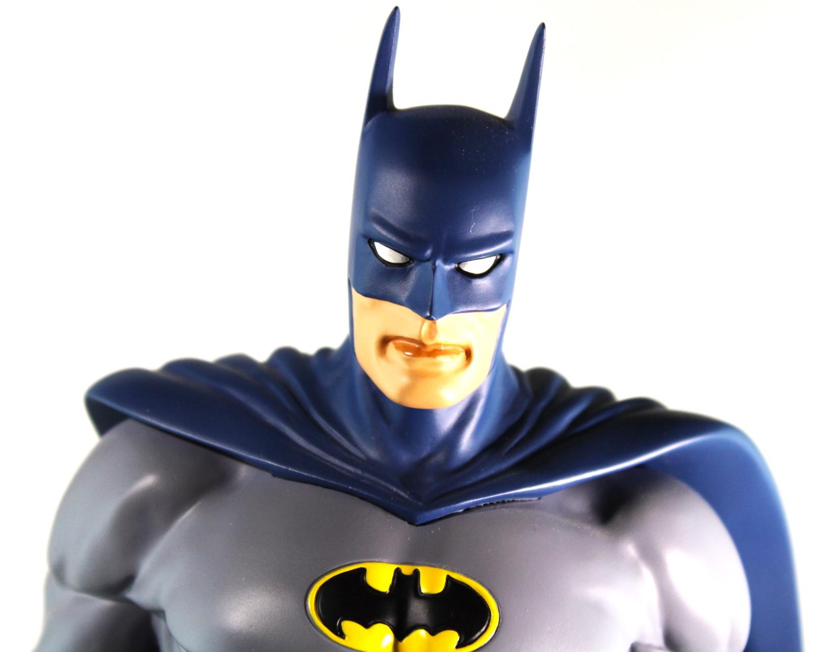 BATMAN THE CAPED CRUSADER STATUE