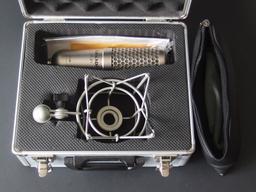 CASCADE VIN-JET S/N 136 STUDIO MICROPHONE W/CASE