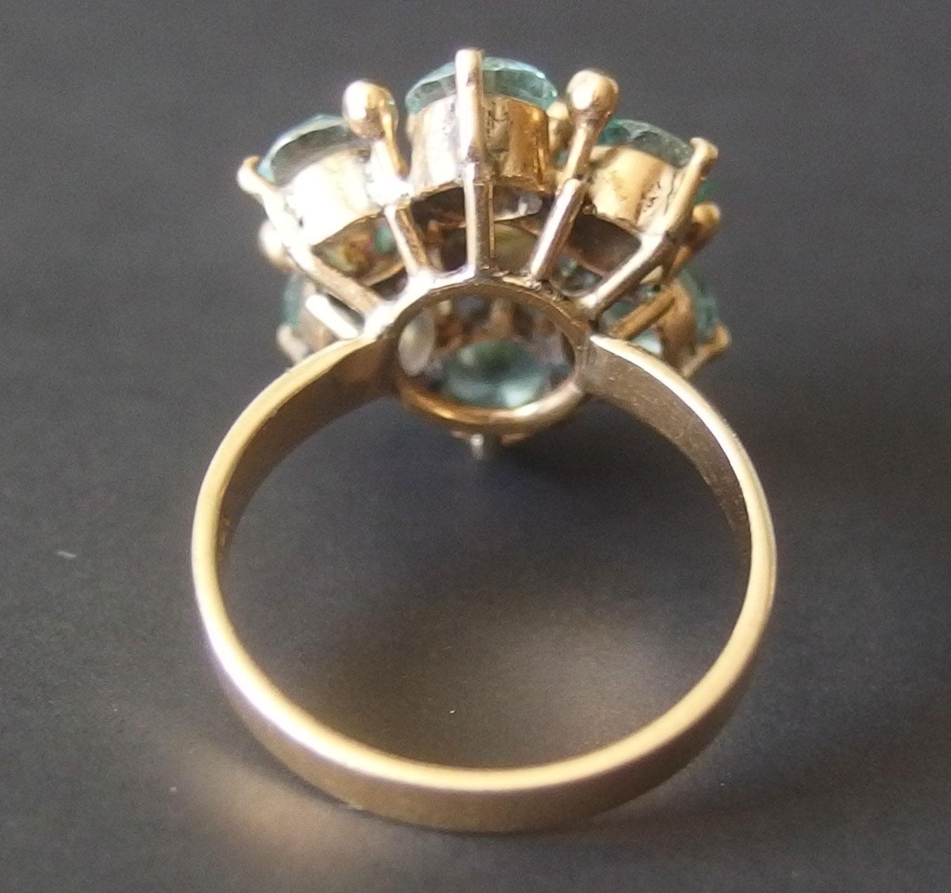 VINTAGE 18KT GOLD & AQUAMARINE RING