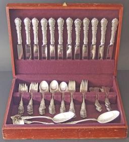 REED & BARTON STERLING FLATWARE SET