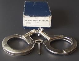 H & R SUPER HANDCUFFS W/BOX & KEY