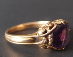 ANTIQUE 14KT GOLD INTAGLIO AMETHYST RING