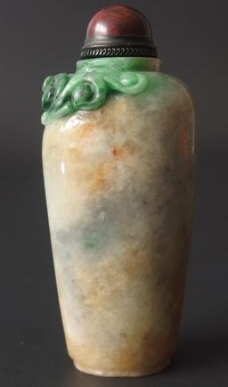 VINTAGE CHINESE JADE SNUFF BOTTLE